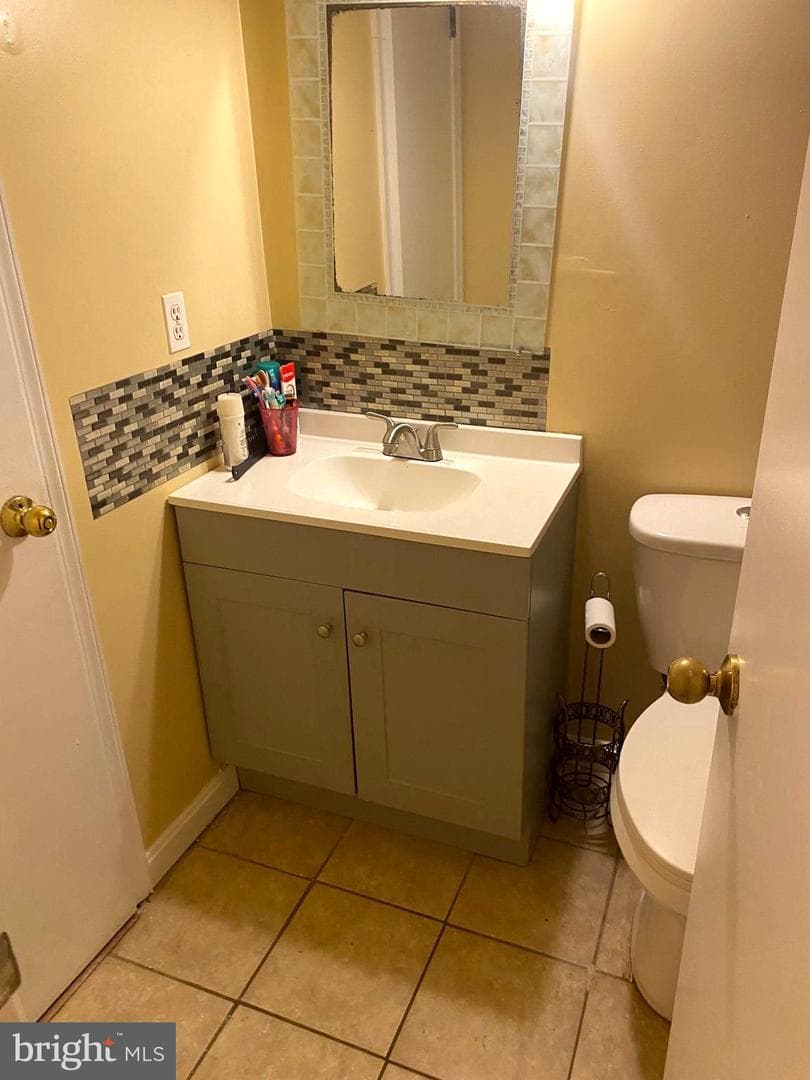 1184 Bannister Circle photo 14