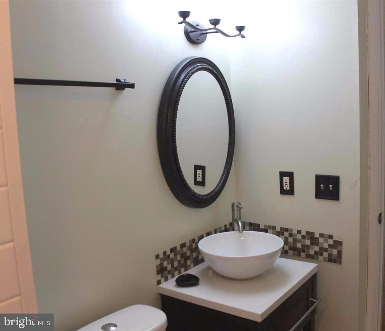 1184 Bannister Circle photo 27