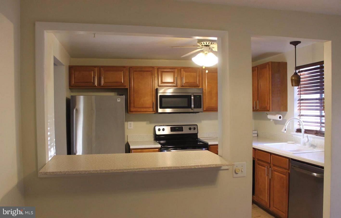 1184 Bannister Circle photo 3