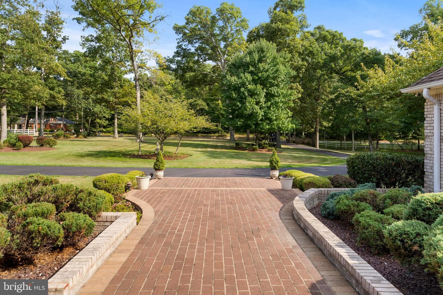 8880 Mitchell Road photo 10