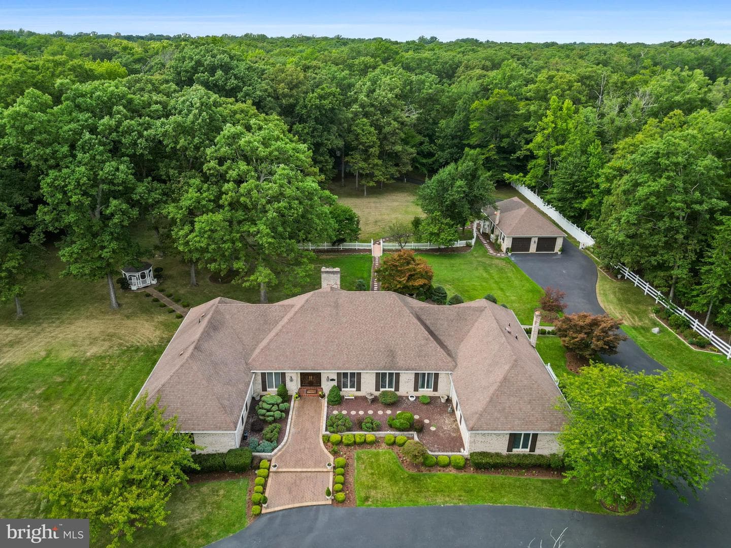 8880 Mitchell Road photo 13