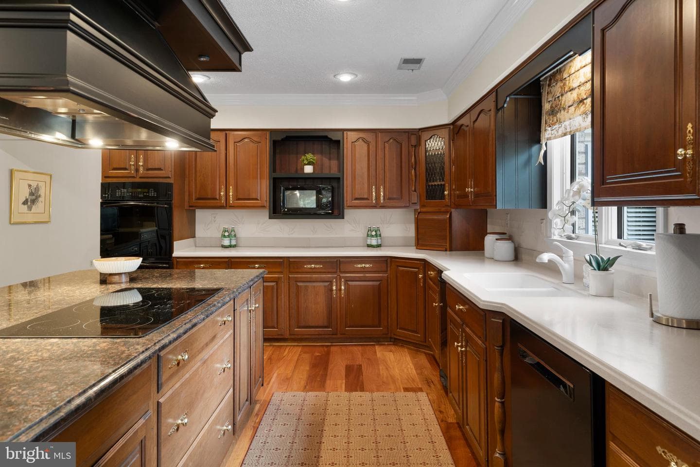 8880 Mitchell Road photo 24