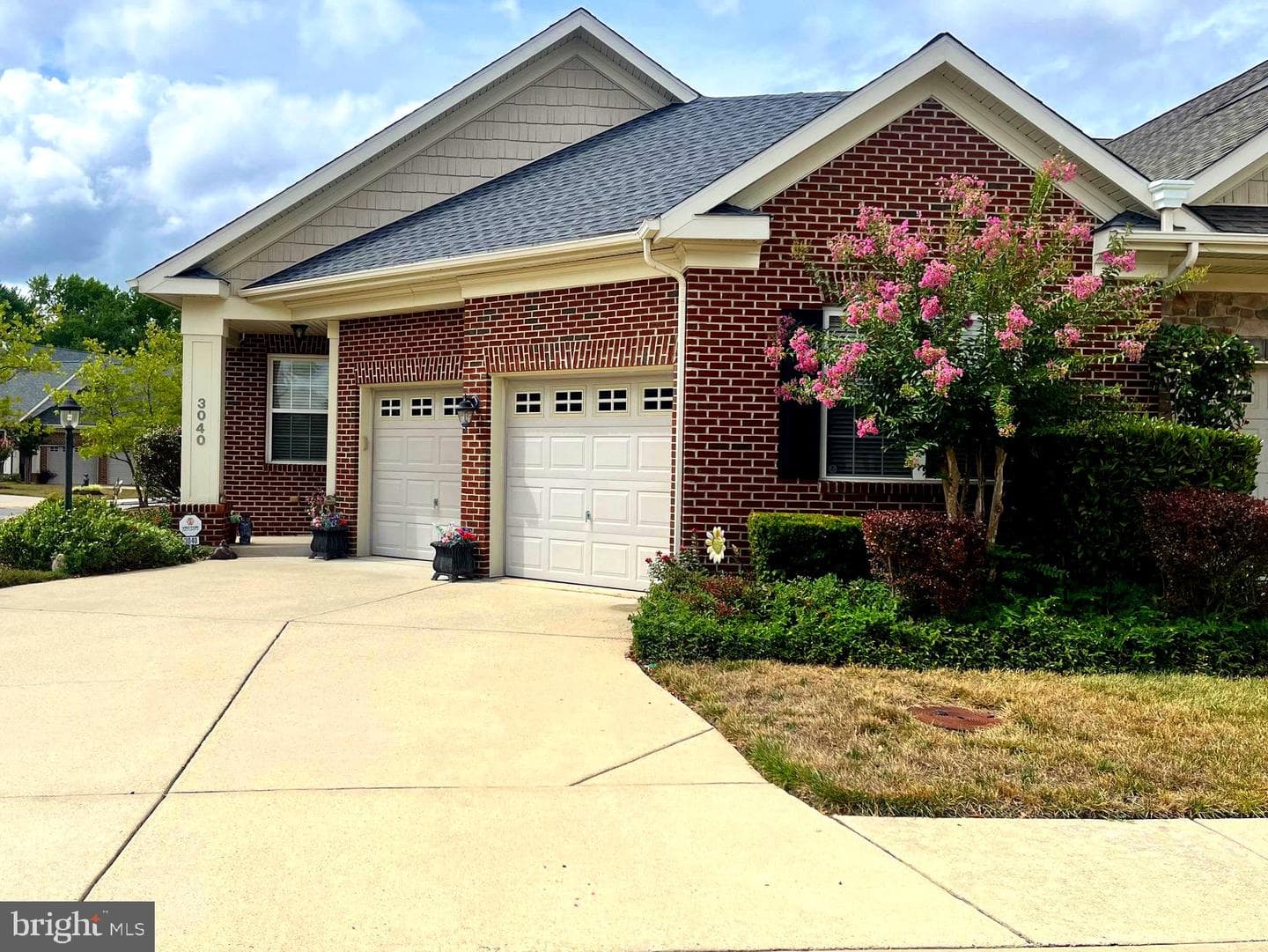 3040 Fullmoon Place photo 2