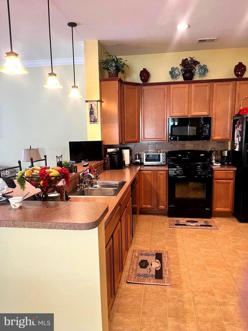 3040 Fullmoon Place photo 7