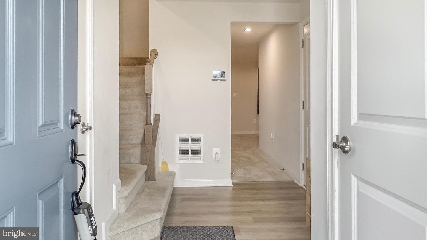 268 Doctor Andrews Way photo 2