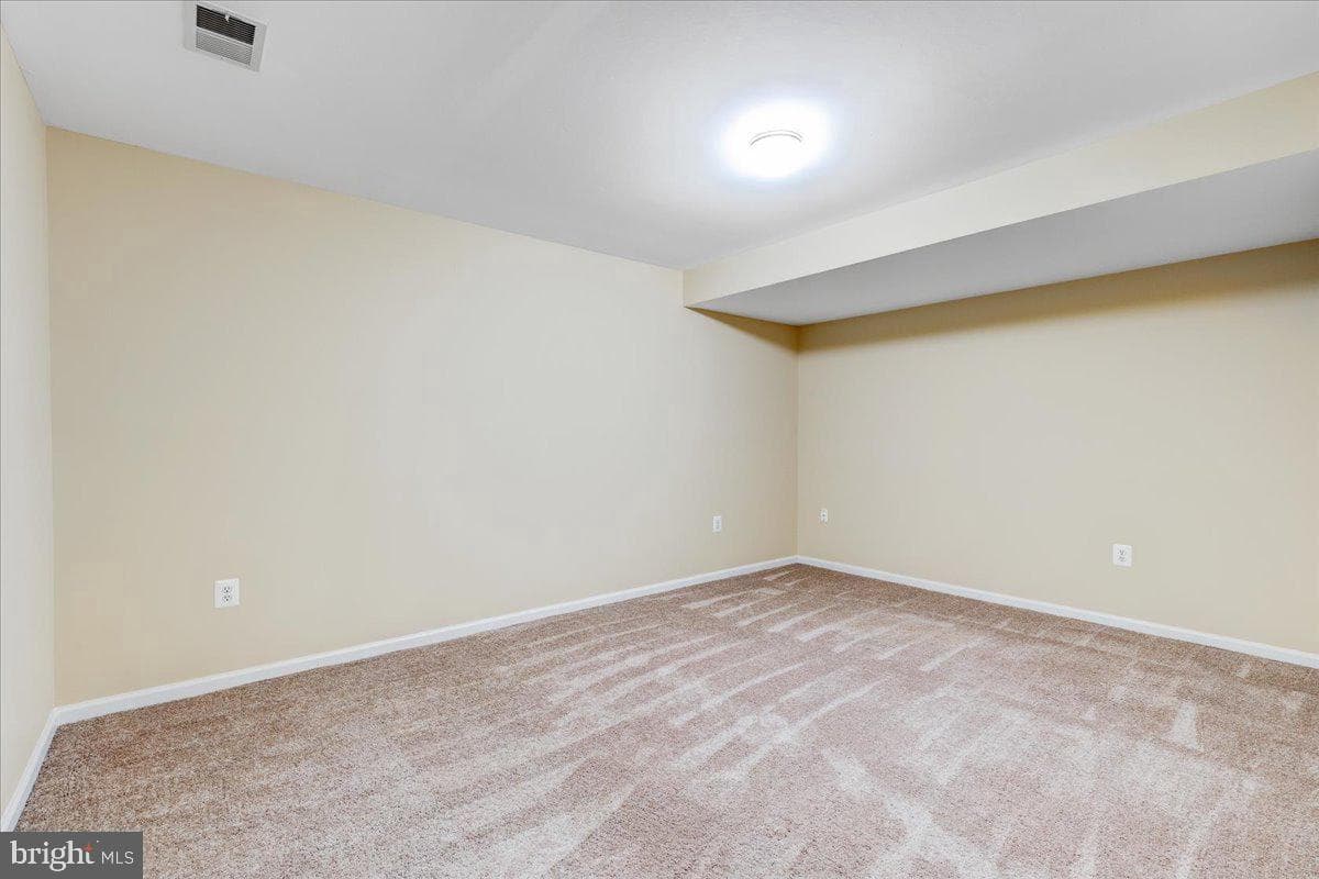 3030 Lundt Court photo 32