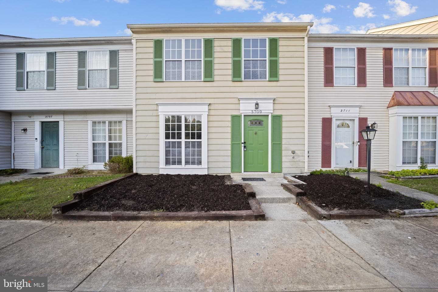 3709 Kempsford Field Place photo 1