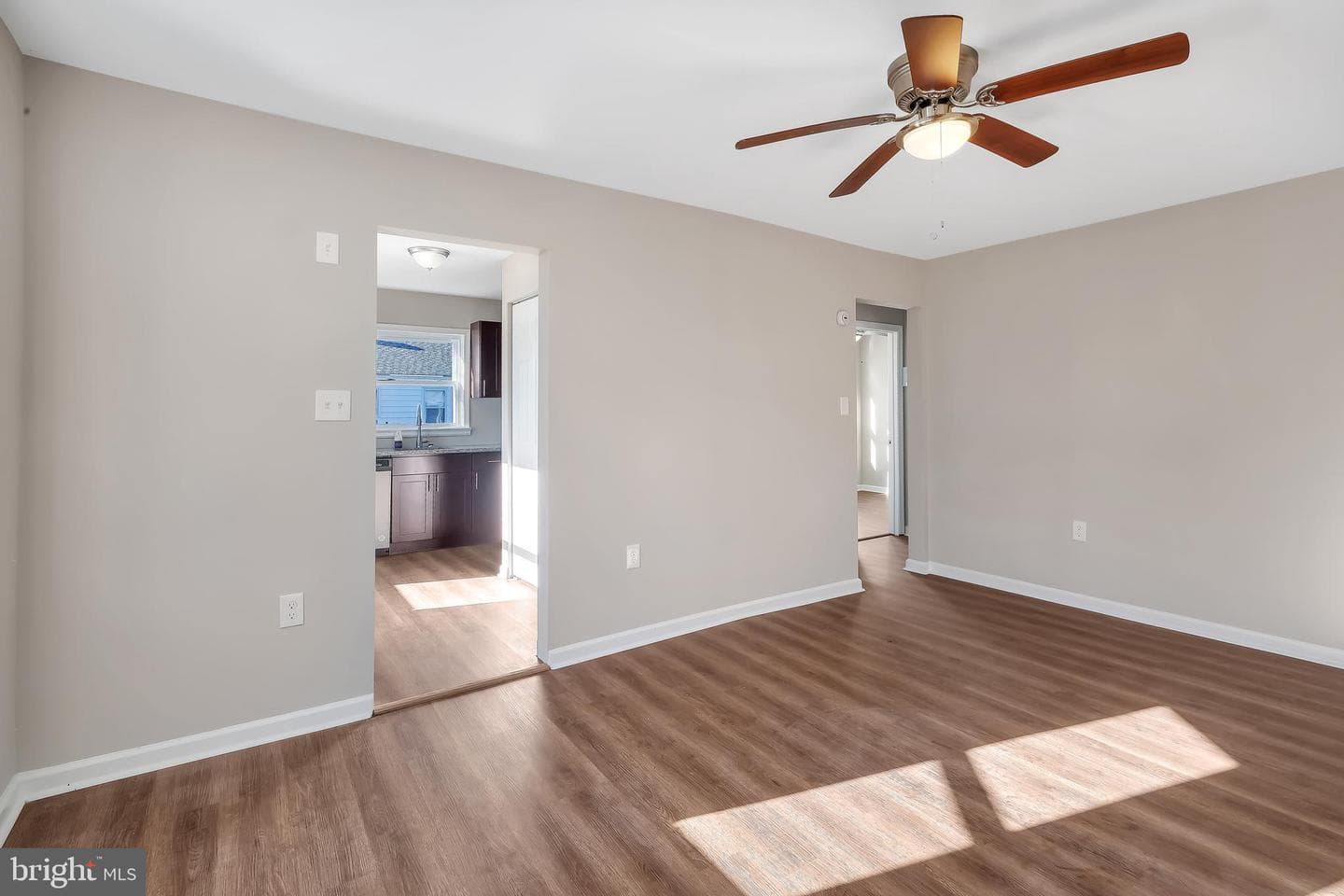 49 Circle Avenue photo 5