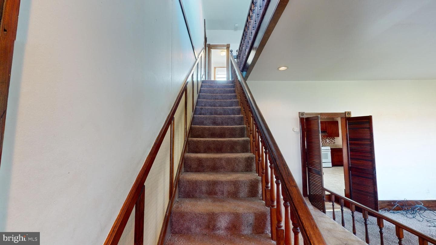 10915 Berry Road photo 37
