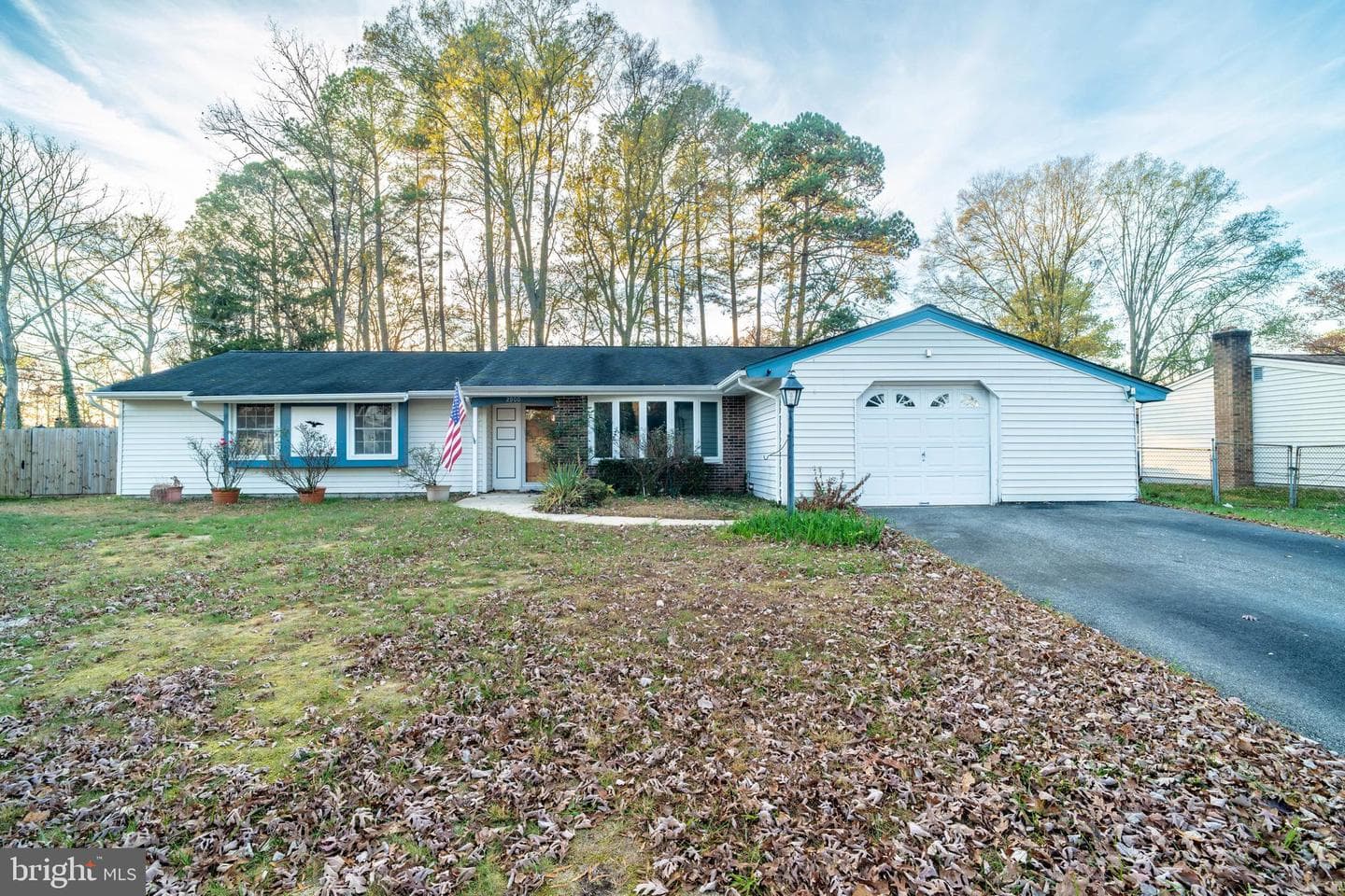 2900 Sandwich Drive photo 1