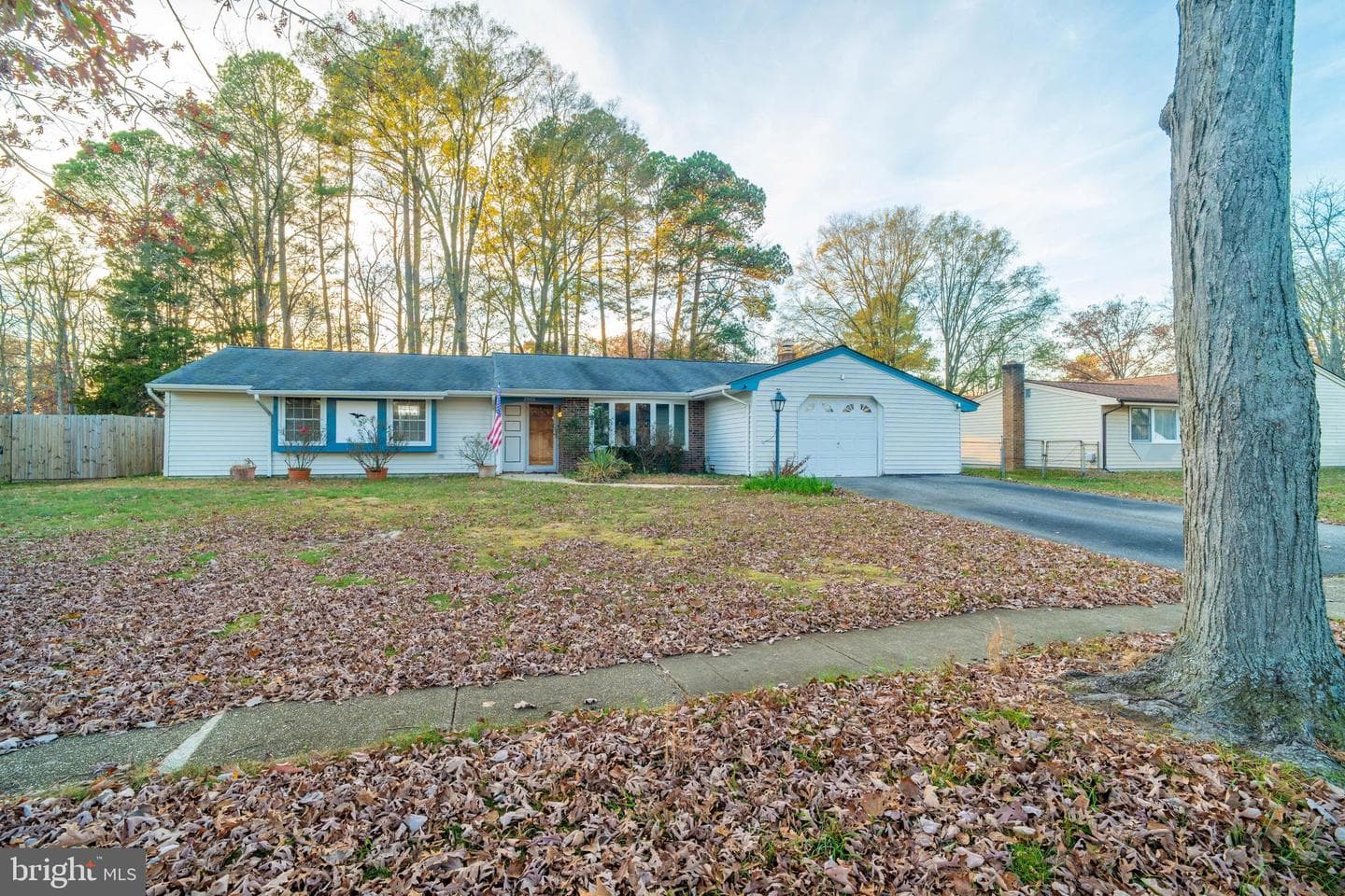 2900 Sandwich Drive photo 3