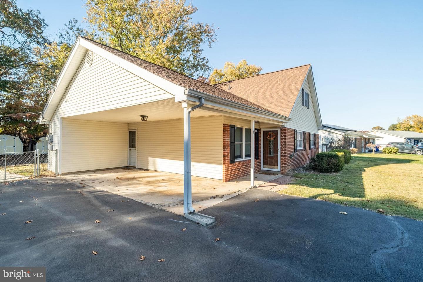 1106 Clark Avenue photo 3