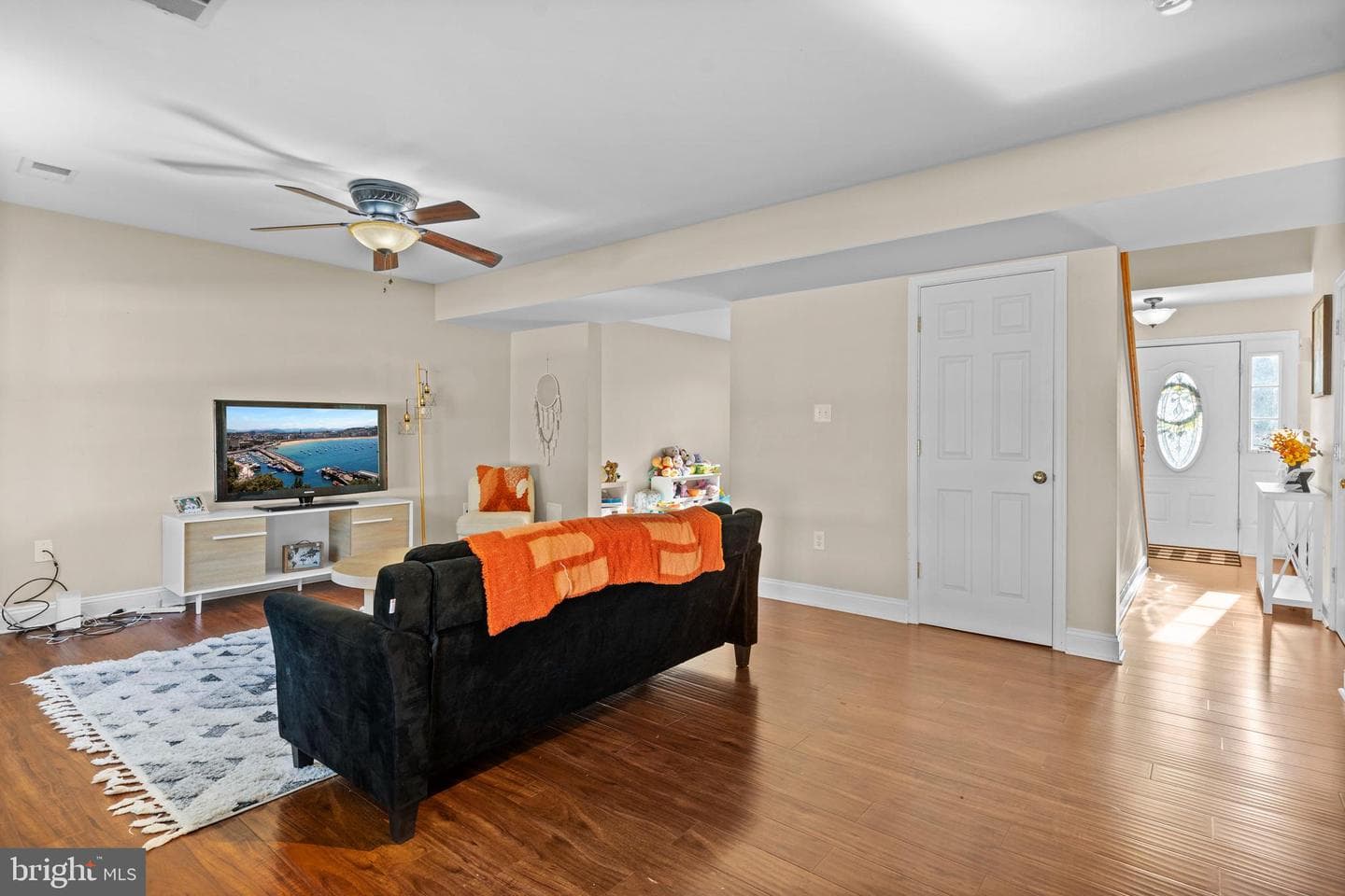 9427 Overlook Circle photo 20
