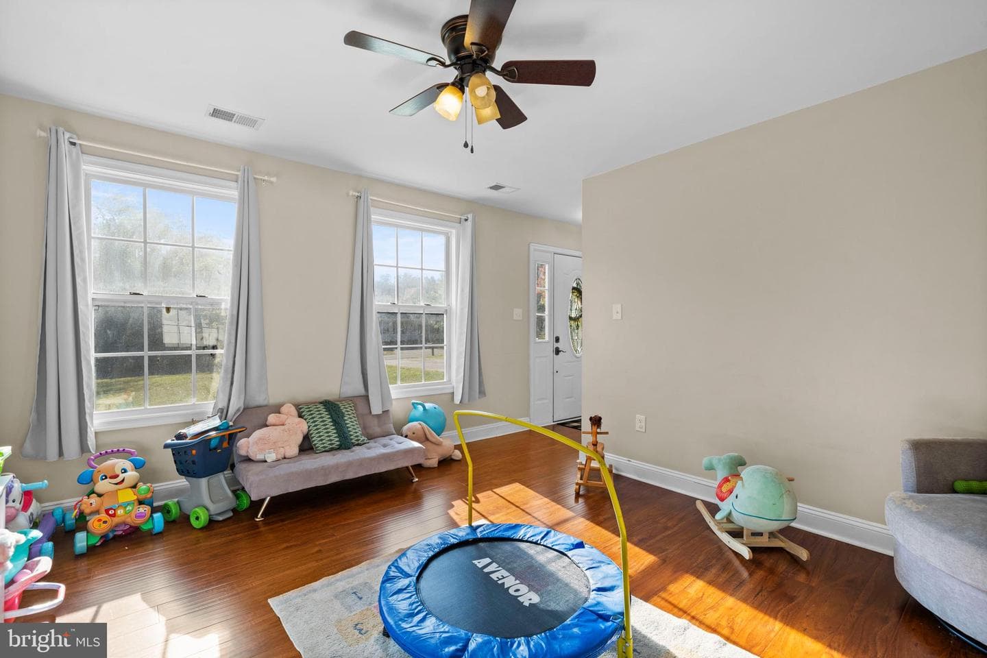 9427 Overlook Circle photo 22