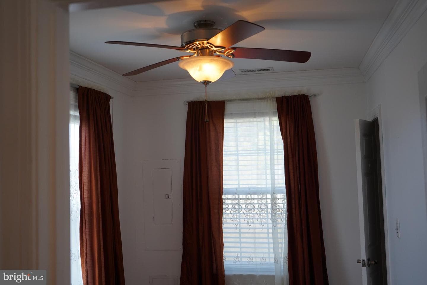 18754 Potomac Avenue photo 24
