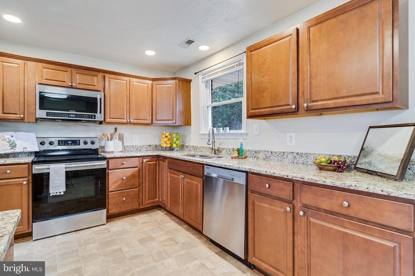 5620 Fuchs Circle Place photo 7
