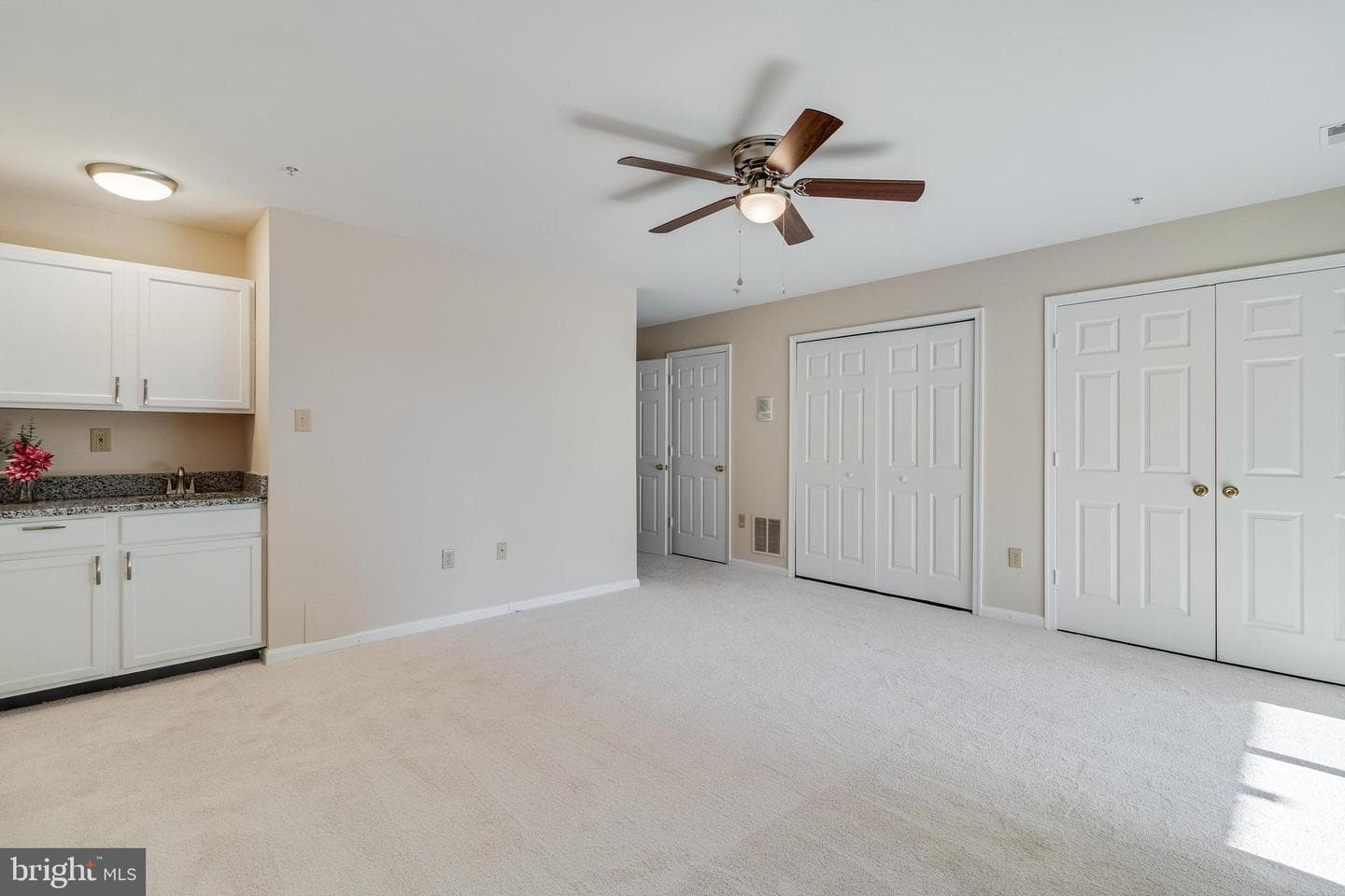 2502 Enterprise Place photo 25
