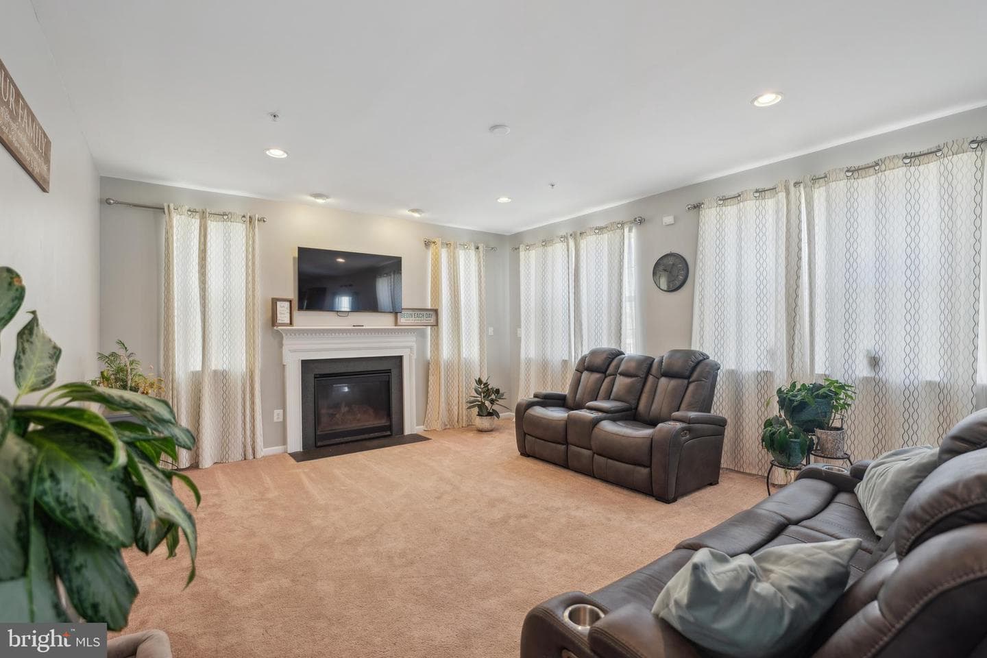 11320 Sierra Lane photo 8