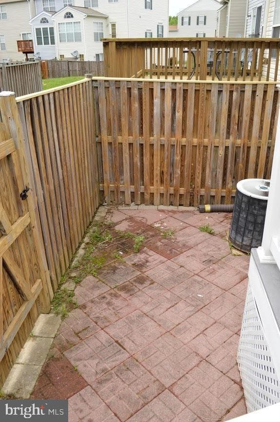 3827 Lakewood Place photo 10