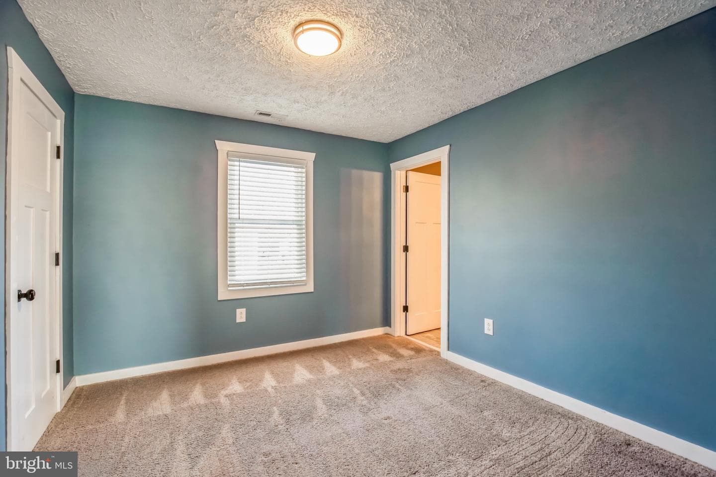 7910 Fairground Road photo 11