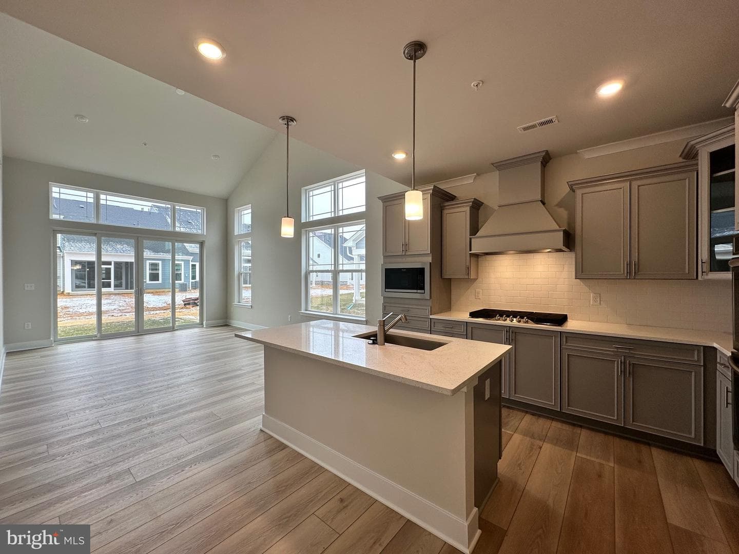 10755 Great Lakes Pl photo 9