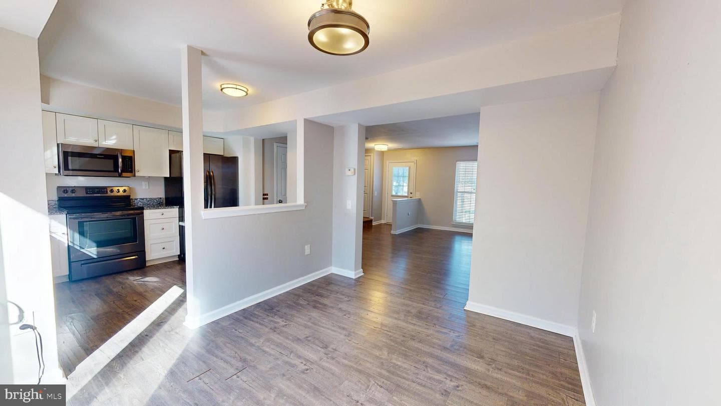 3669 Kempsford Field Place photo 10