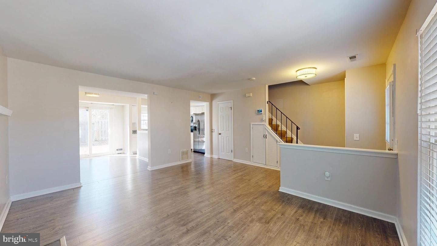 3669 Kempsford Field Place photo 13