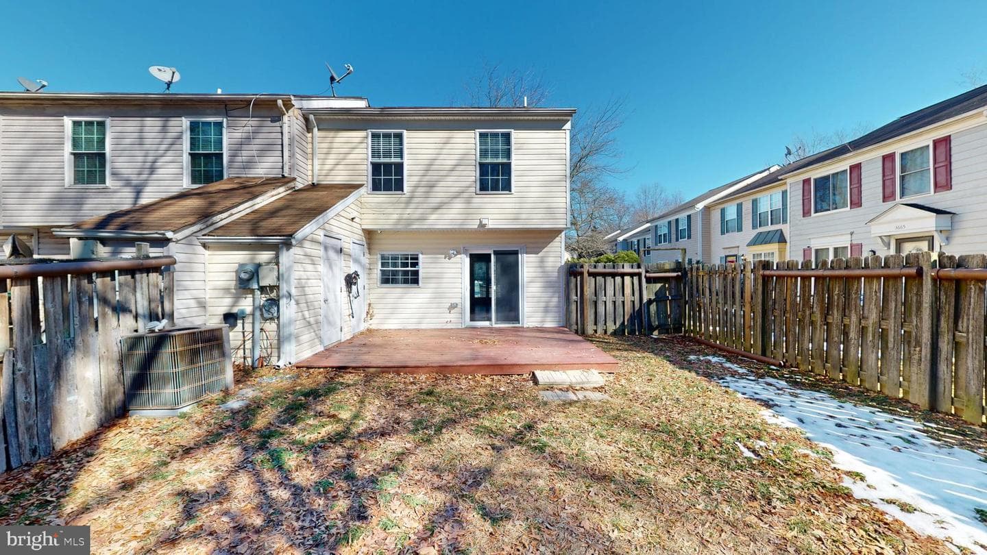 3669 Kempsford Field Place photo 26