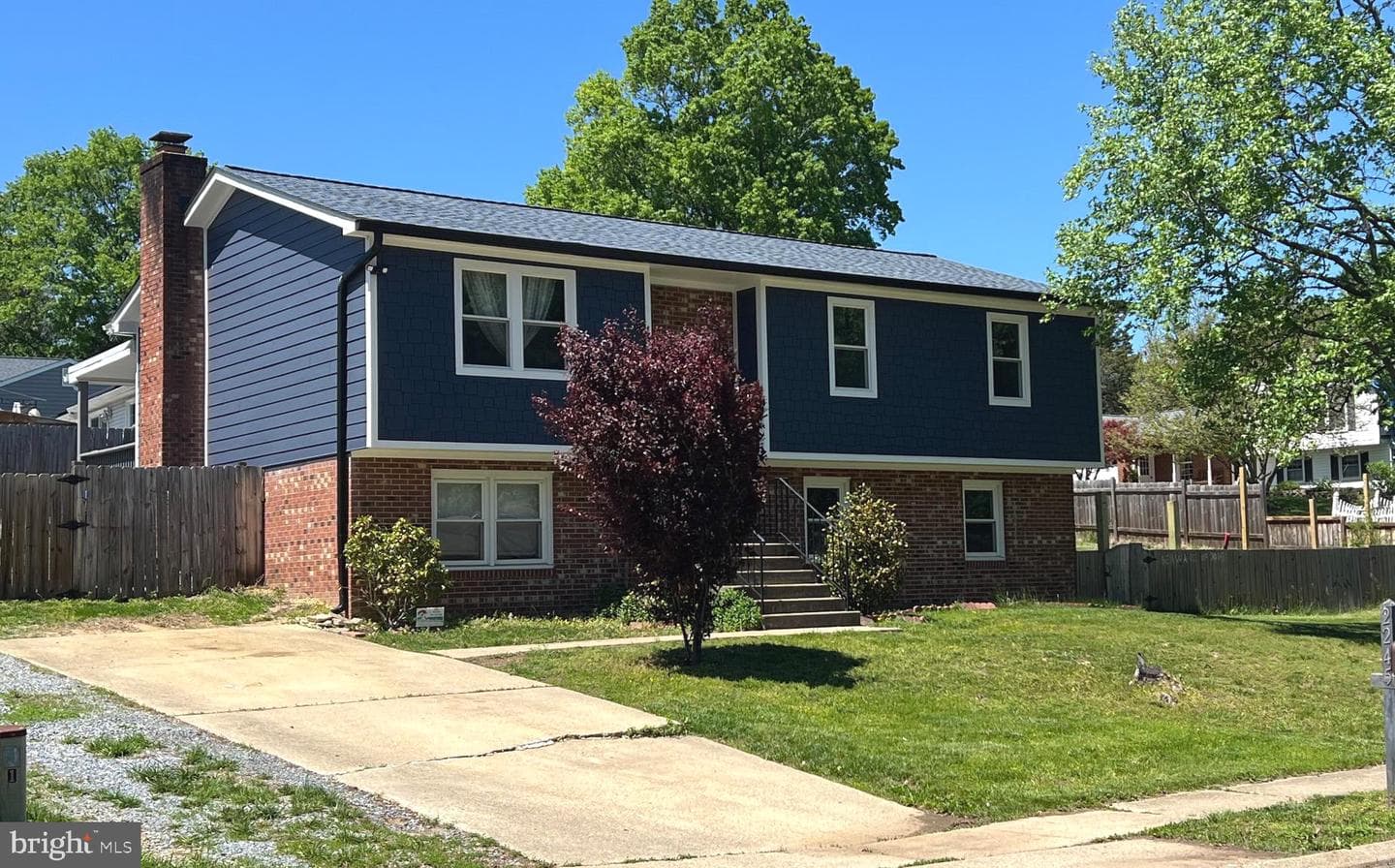2245 Bridle Path Drive photo 2