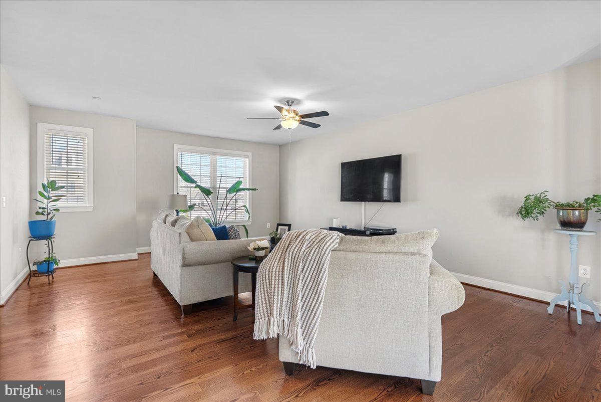135 Wheatfield Drive photo 11