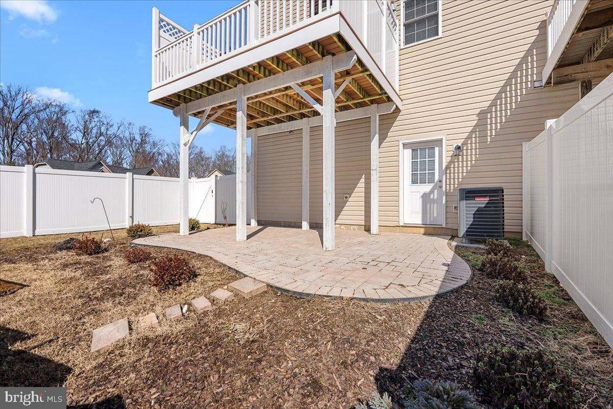 135 Wheatfield Drive photo 29