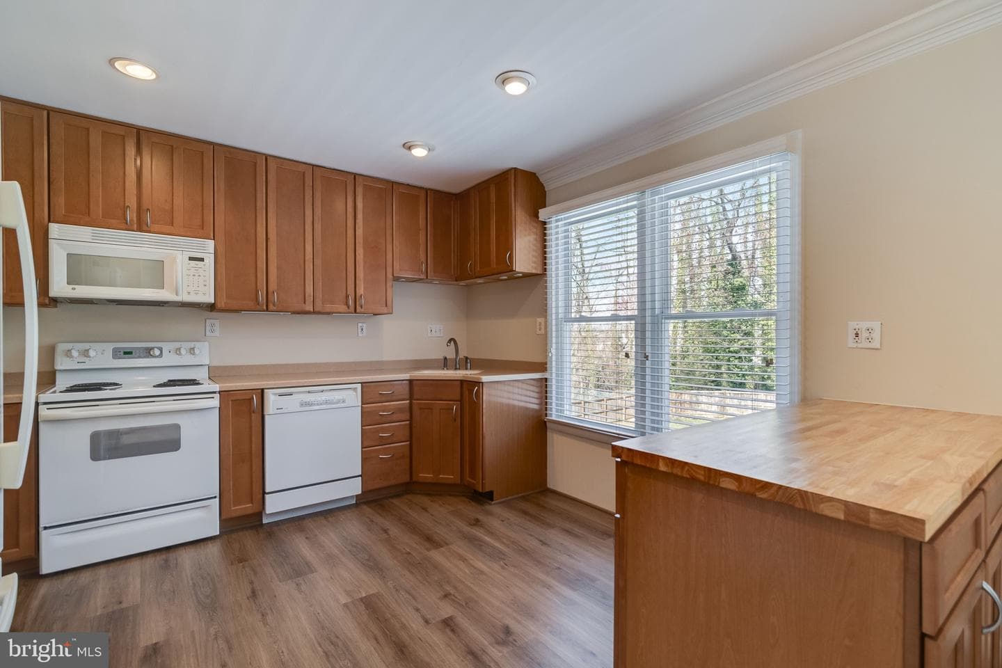 2303 Springbrook Court photo 15