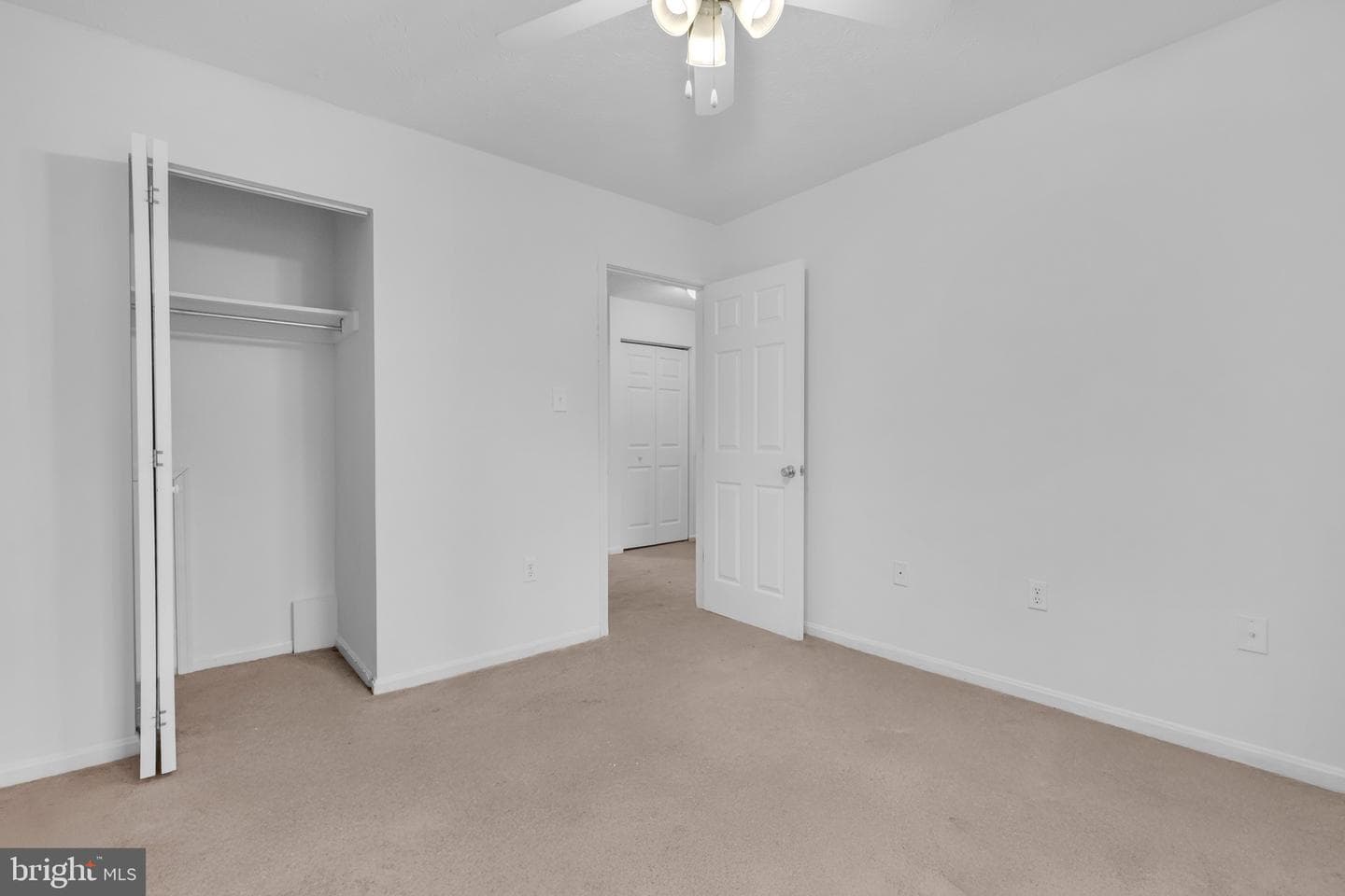 32 Meadowside Court photo 14