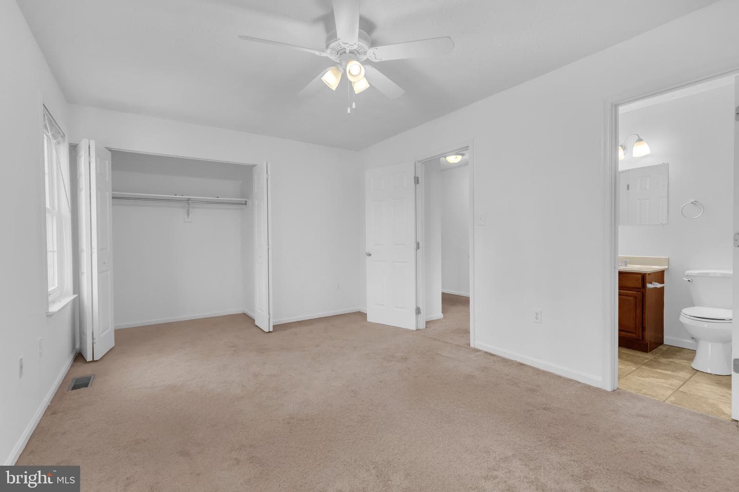 32 Meadowside Court photo 19