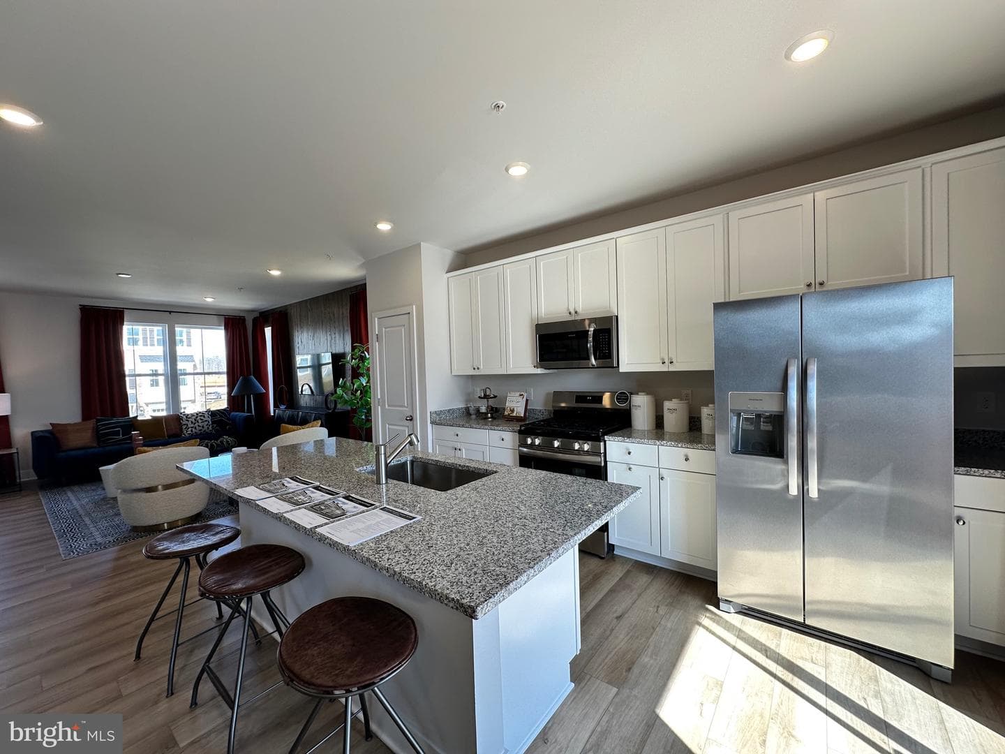 11020 Barnard Pl photo 6