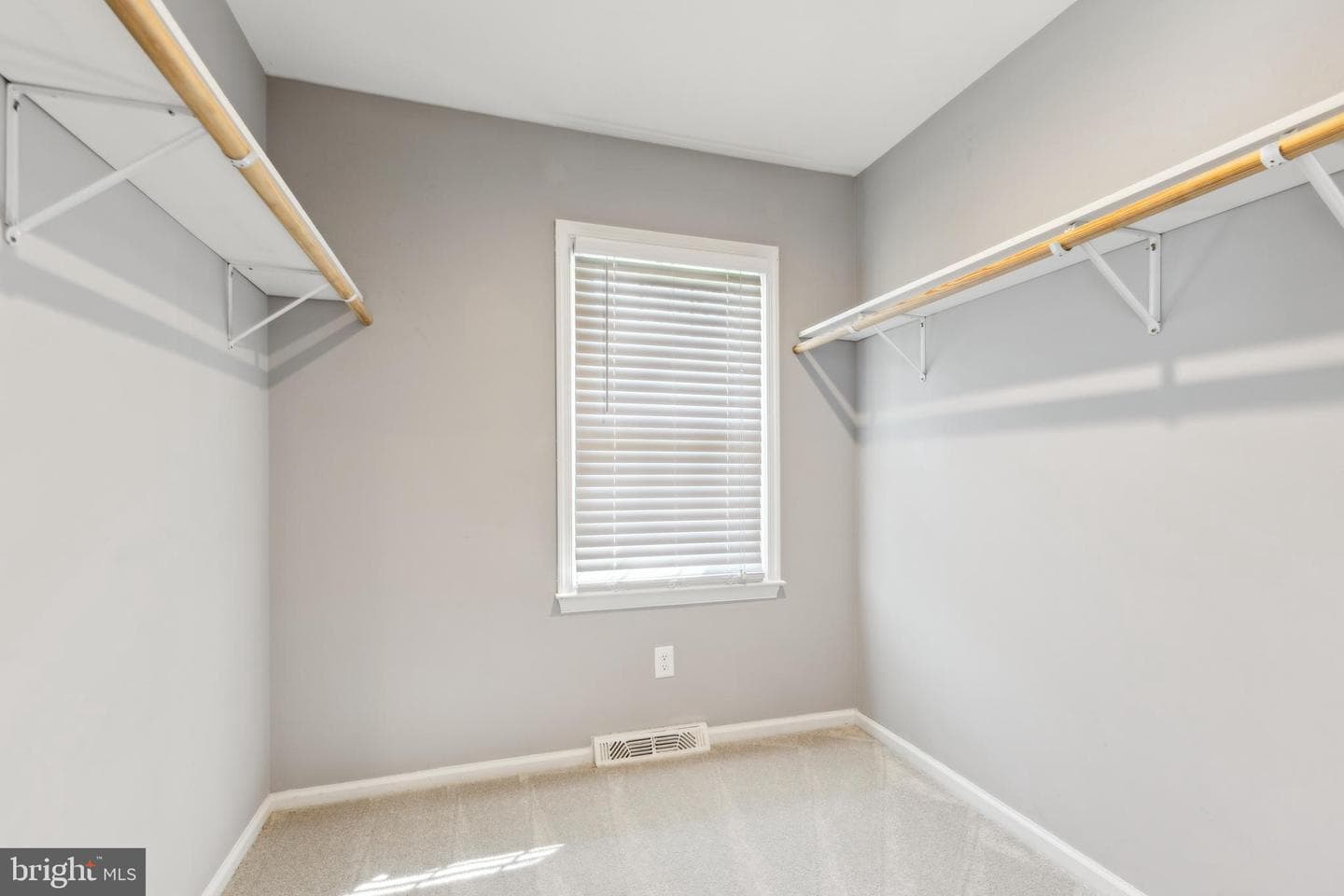 7461 Robin Road photo 16