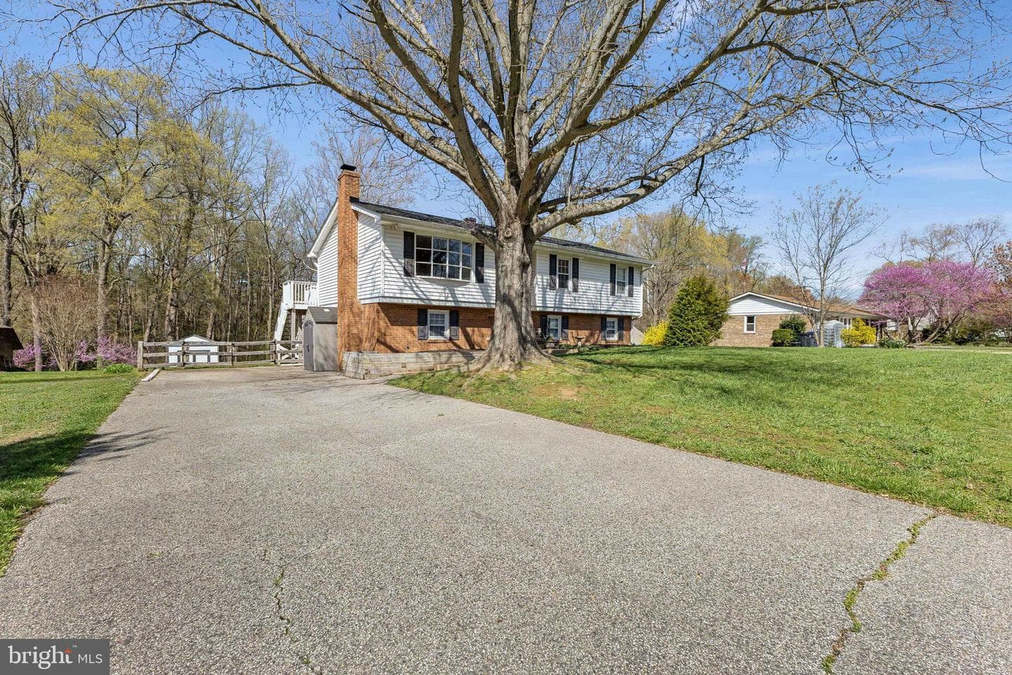 7461 Robin Road photo 3