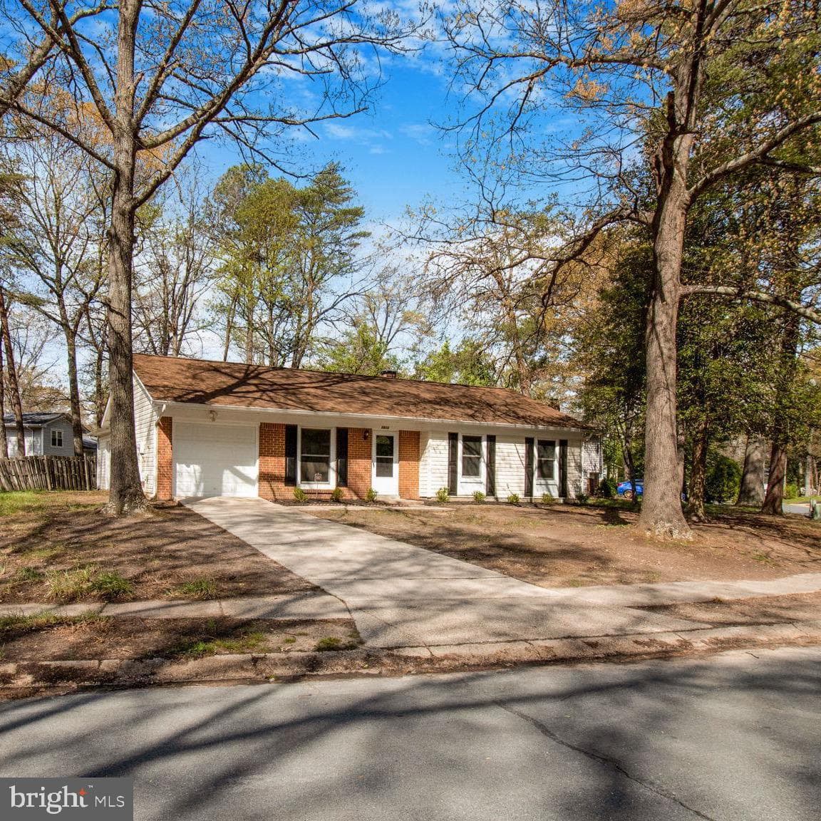 2812 Lomax Court photo 38