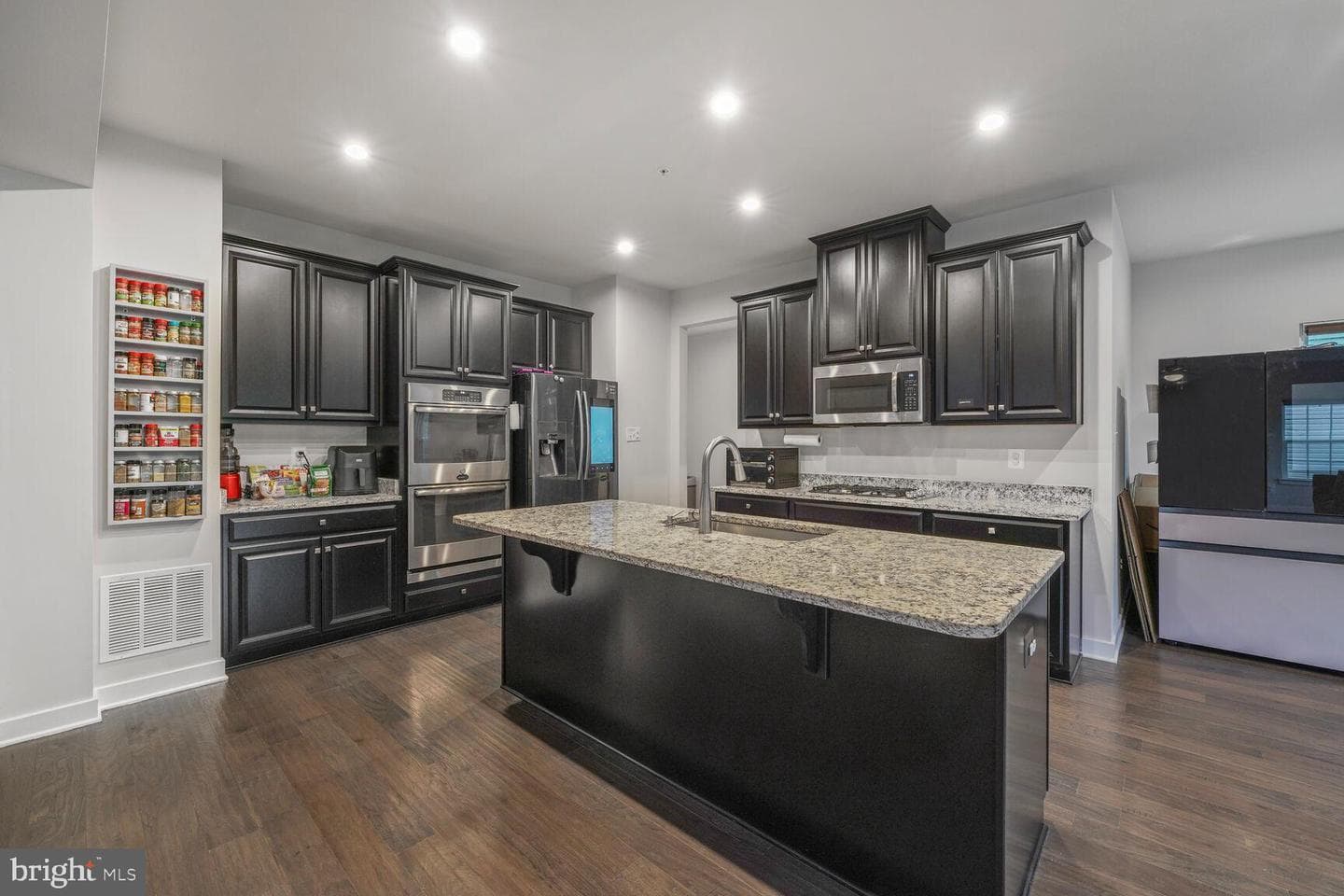 12261 Revolution Court photo 12