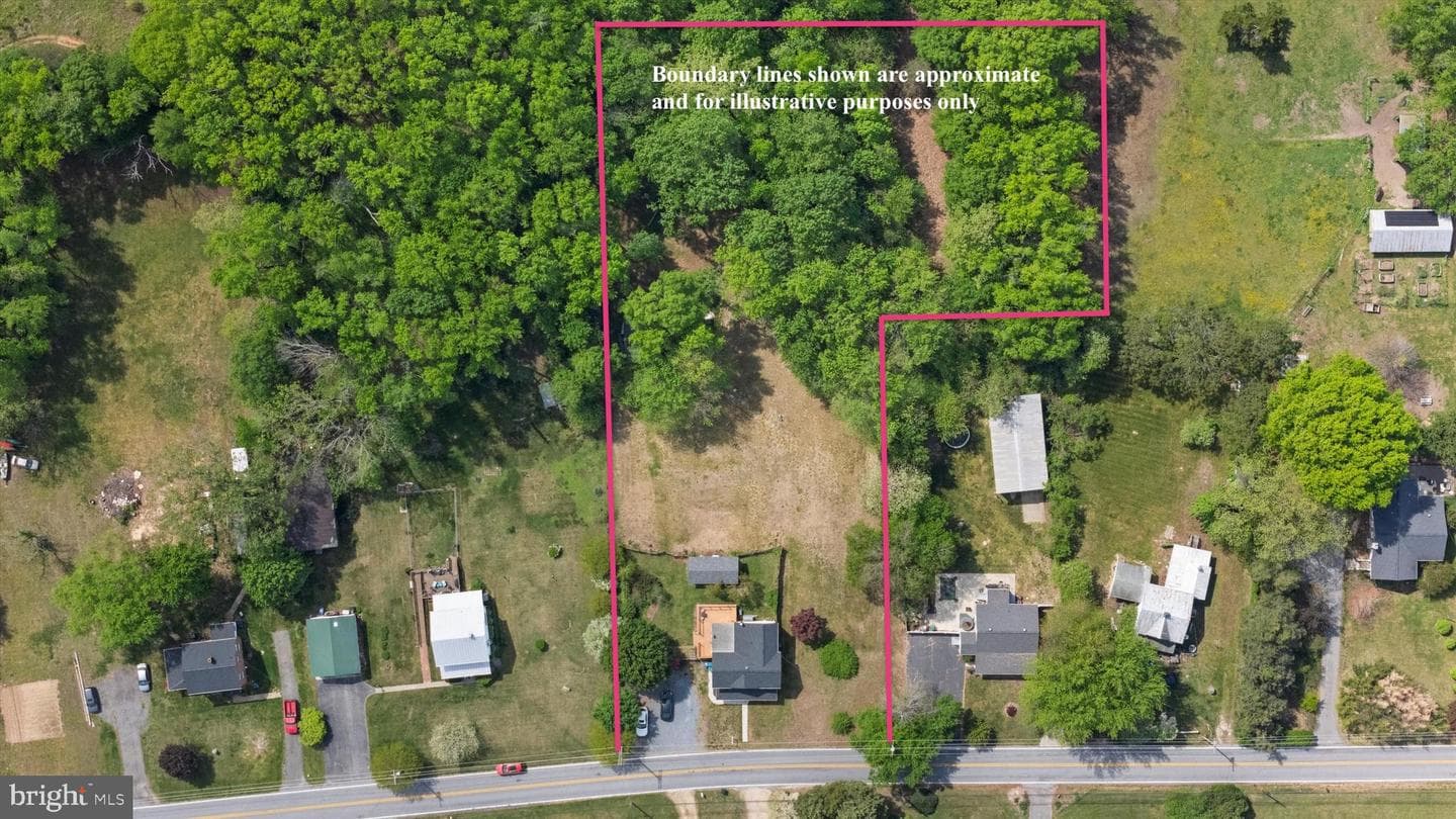 9035 Fairground Road photo 33