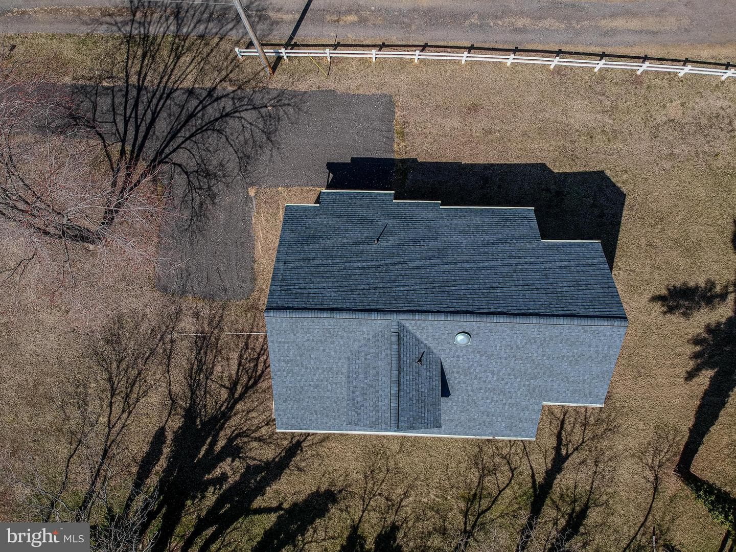 7391 Benedict Avenue photo 10