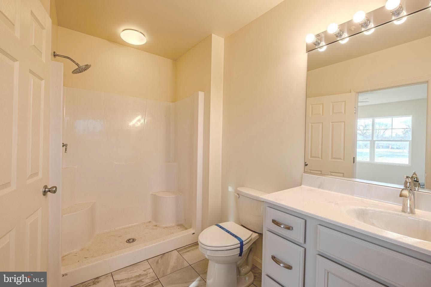 7391 Benedict Avenue photo 20