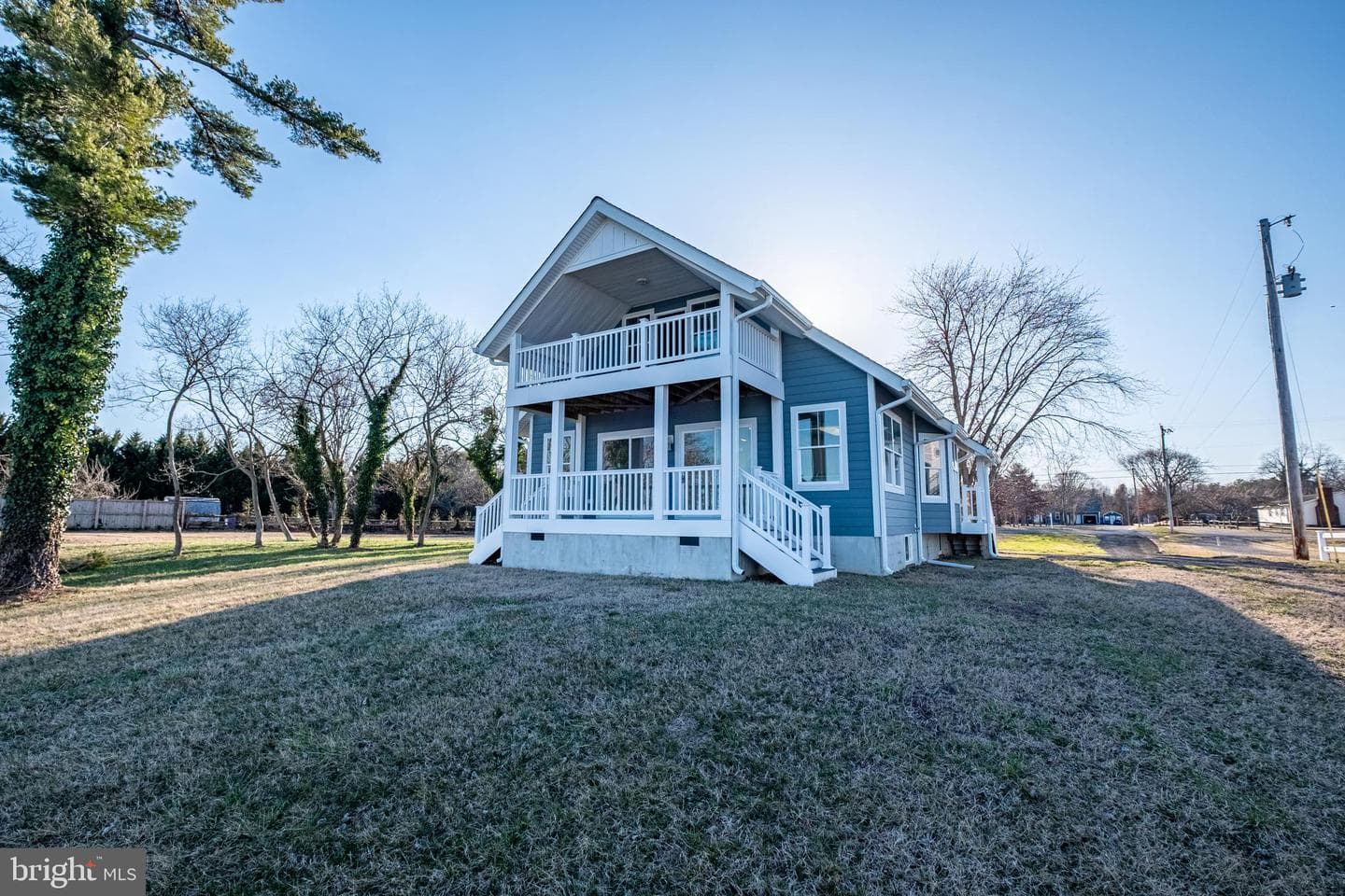 7391 Benedict Avenue photo 3