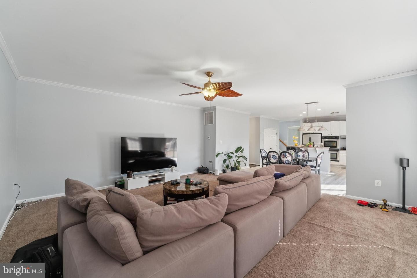 1030 Canterbury Lane photo 8