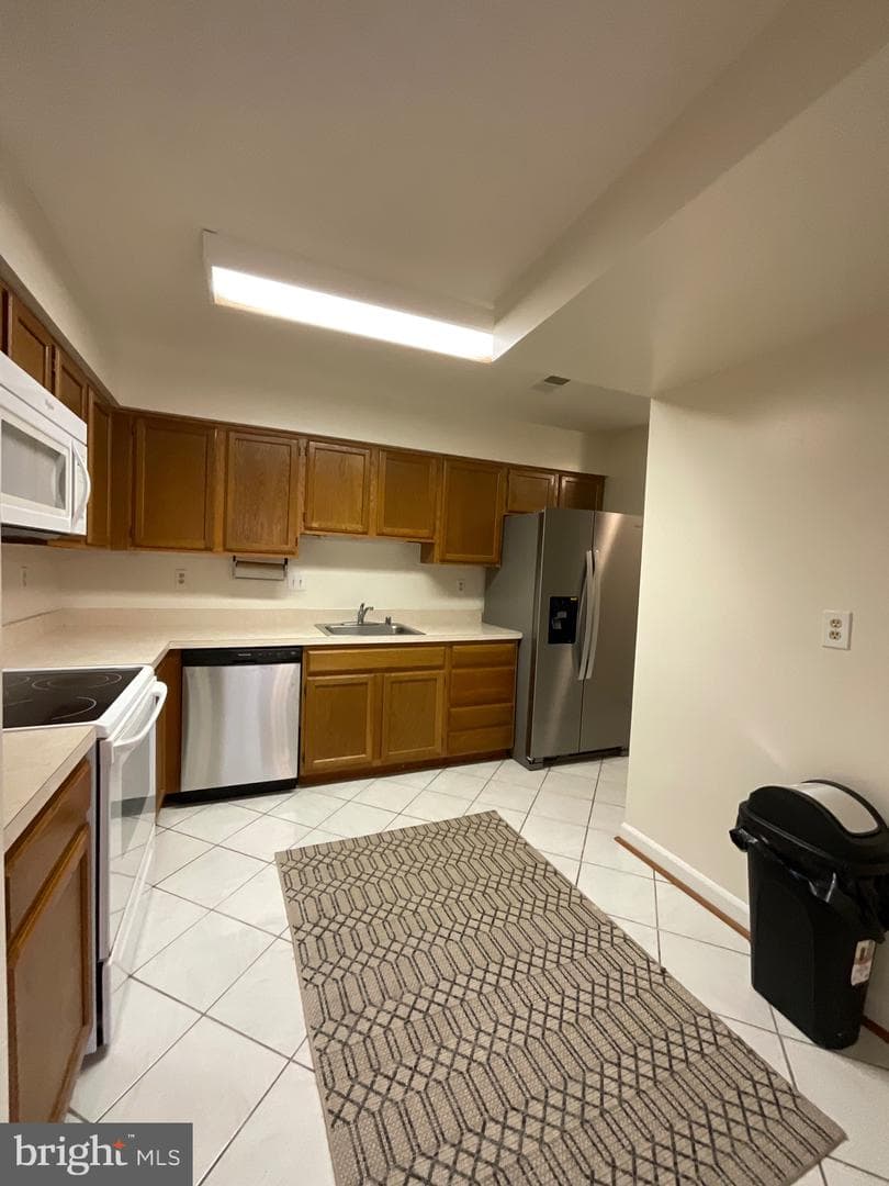 235 Heather Court photo 4