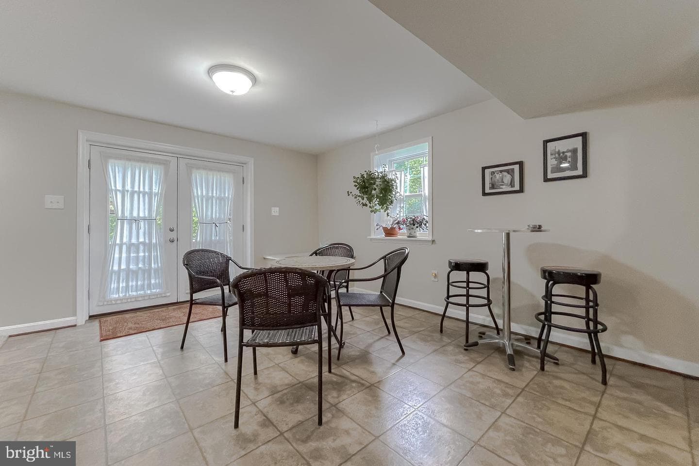 15930 Pointe Meadow Court photo 28