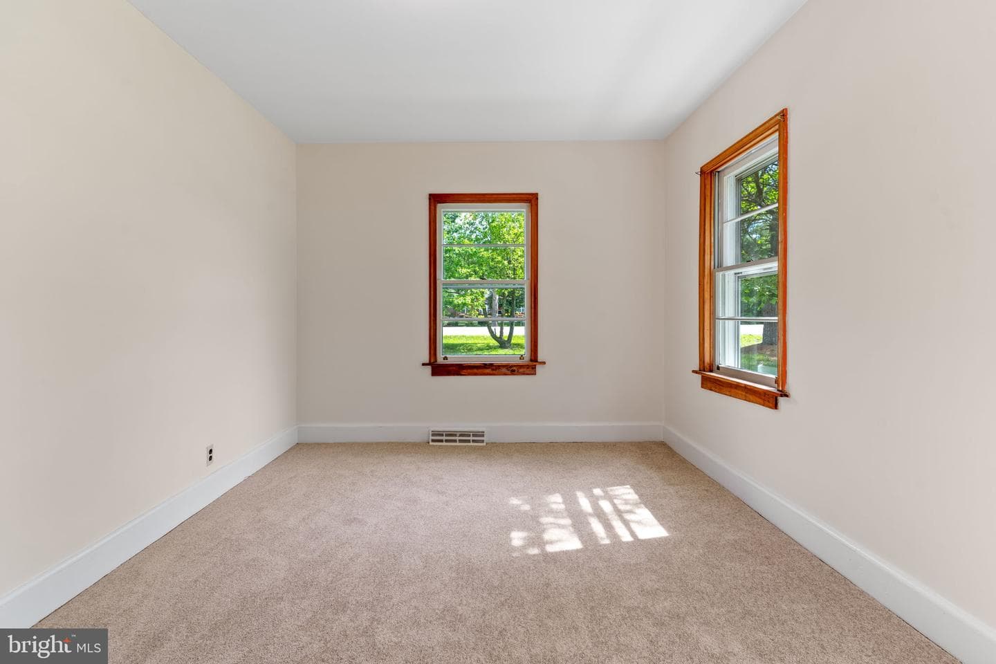 6705 Hawthorne Road photo 14