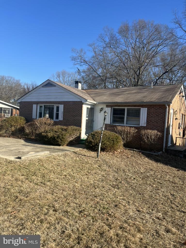 6640 Pomfret Road photo 2