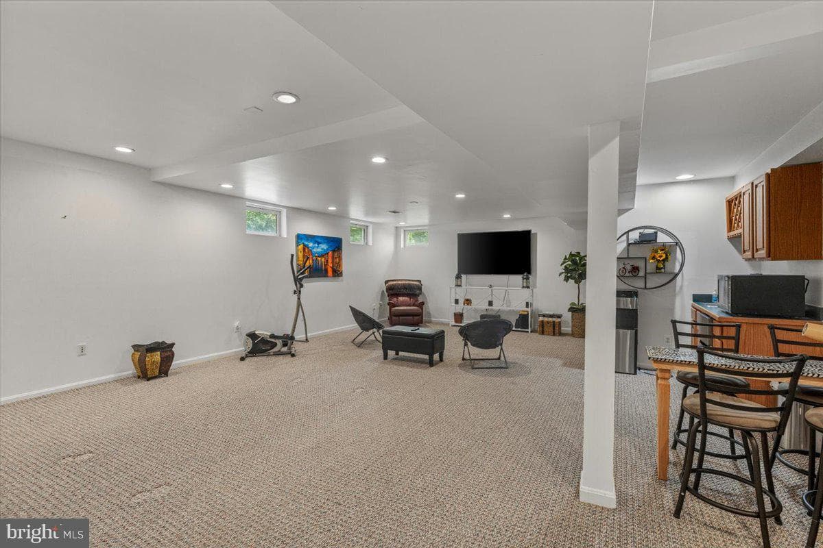 8200 Tiverton Drive photo 45