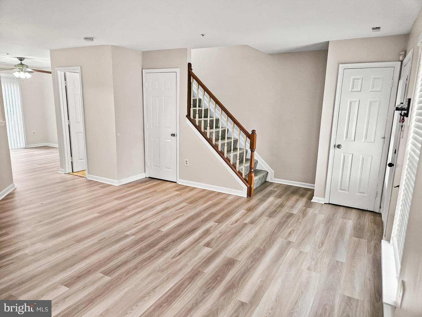 2530 Fernwood Court photo 4